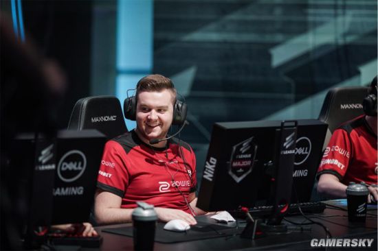 后程发力 后程发力